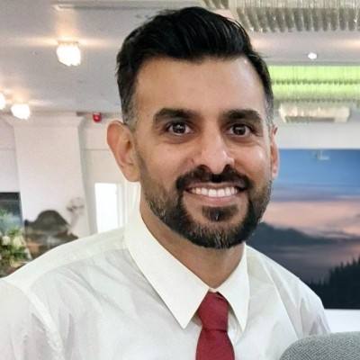 Saqib K.